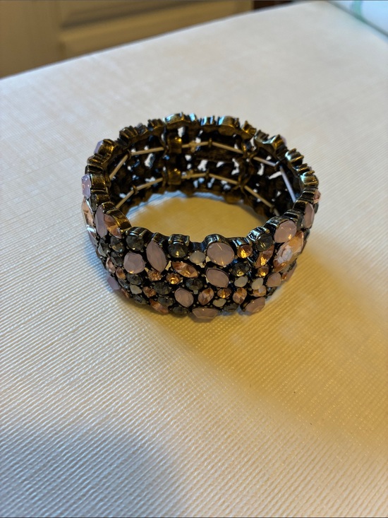 Chloe + Isabel Jewelry - Chloe + Isabel Lavender and Gunmetal Stretch Bracelet